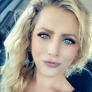 Meet your Posher, Jayme